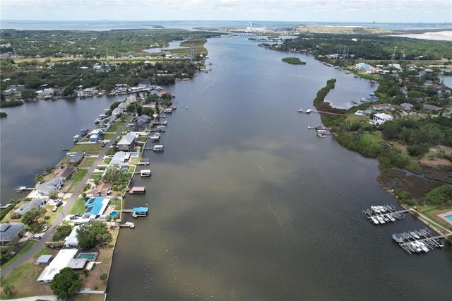 8616 MAGNOLIA STREET, Gibsonton, FL 33534