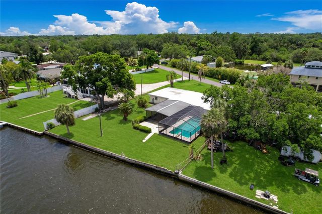 8616 MAGNOLIA STREET, Gibsonton, FL 33534