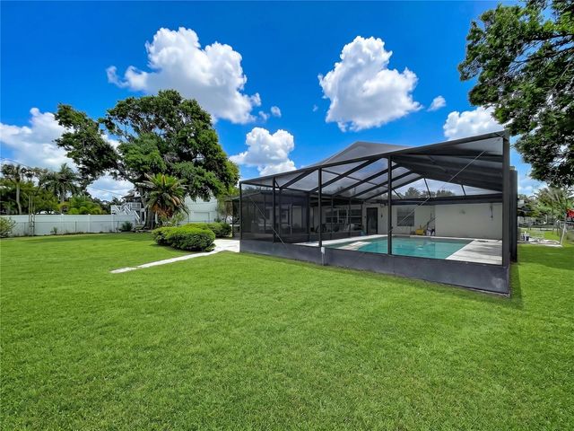 8616 MAGNOLIA STREET, Gibsonton, FL 33534