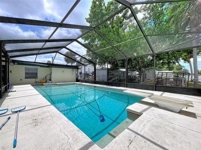 8616 MAGNOLIA STREET, Gibsonton, FL 33534