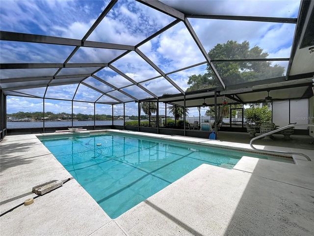 8616 MAGNOLIA STREET, Gibsonton, FL 33534