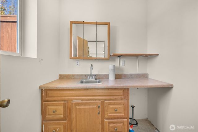 4958 Pacific Hwy, Ferndale, WA 98248