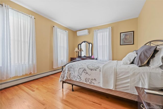 29 Brookridge Avenue, Eastchester, NY 10709