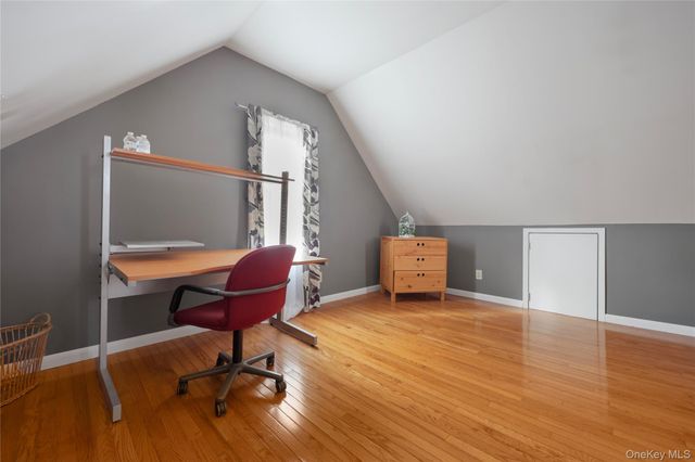 29 Brookridge Avenue, Eastchester, NY 10709