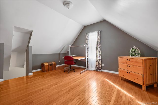 29 Brookridge Avenue, Eastchester, NY 10709