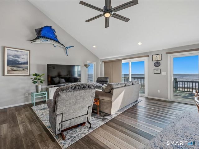 75 Shore Road, Clinton, CT 06413