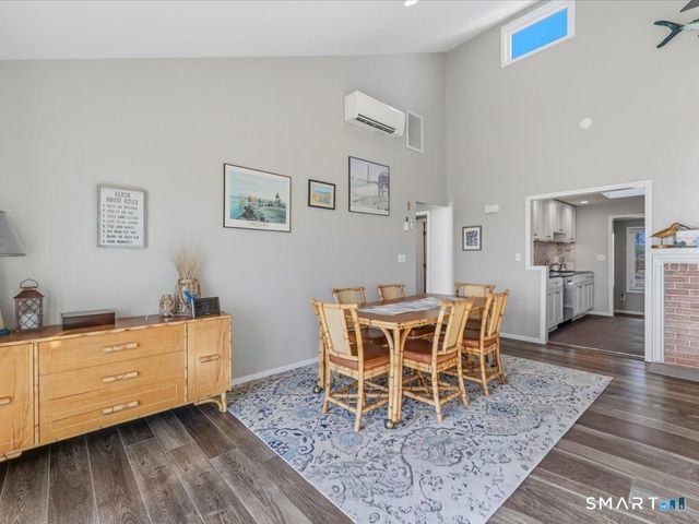 75 Shore Road, Clinton, CT 06413