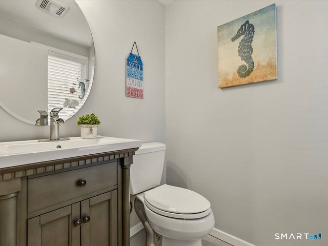 75 Shore Road, Clinton, CT 06413