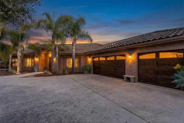 1195 Via Encinos, Fallbrook, CA 92028