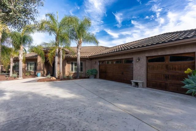 1195 Via Encinos, Fallbrook, CA 92028
