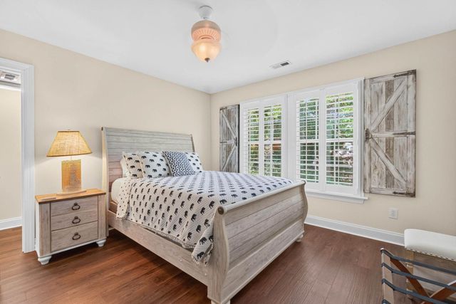 504 Sea Vista Ln., North Myrtle Beach, SC 29582