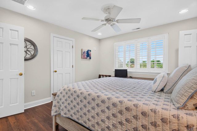 504 Sea Vista Ln., North Myrtle Beach, SC 29582