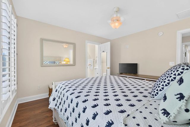 504 Sea Vista Ln., North Myrtle Beach, SC 29582