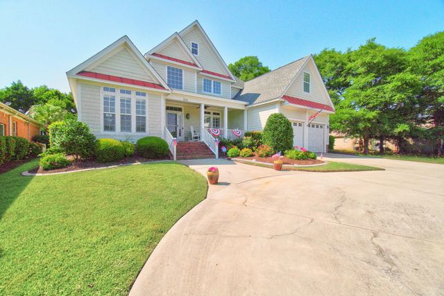 504 Sea Vista Ln., North Myrtle Beach, SC 29582