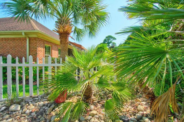 504 Sea Vista Ln., North Myrtle Beach, SC 29582