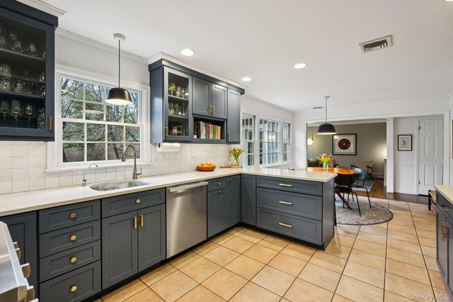 2 Southwind Drive, Cross River, NY 10518