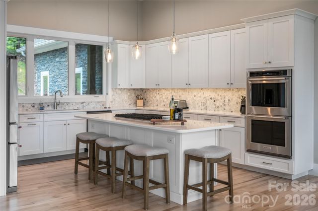 128 Saddle Ridge Drive, Alexander, NC 28701