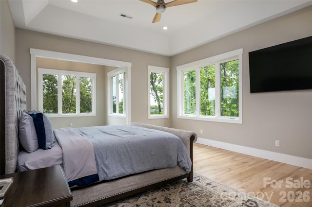 128 Saddle Ridge Drive, Alexander, NC 28701