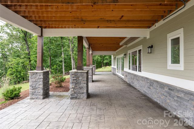 128 Saddle Ridge Drive, Alexander, NC 28701