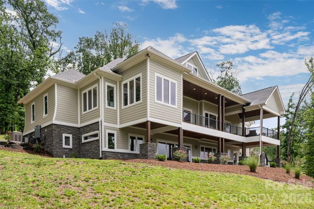 128 Saddle Ridge Drive, Alexander, NC 28701