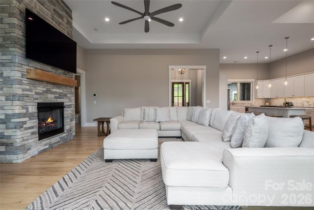 128 Saddle Ridge Drive, Alexander, NC 28701