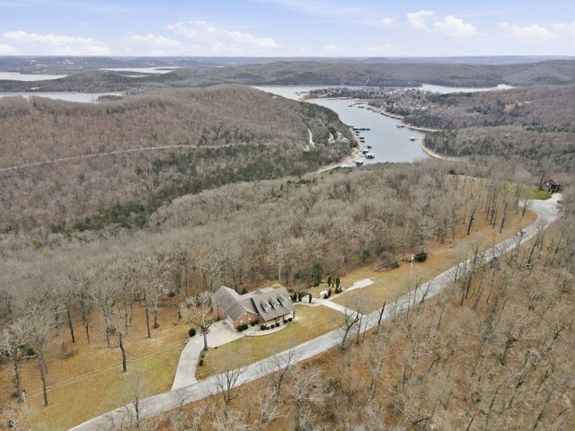 514 Rosehill Lane, Galena, MO 65656