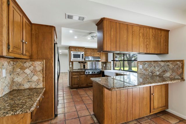 13215 Prado Lane, Houston, TX 77070