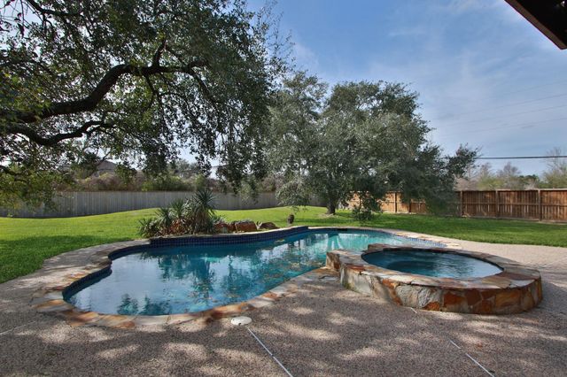 13215 Prado Lane, Houston, TX 77070