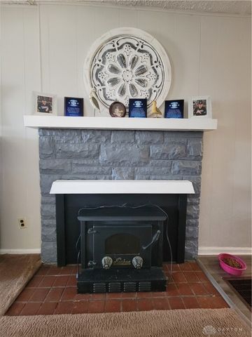 3891 New Carlisle Pike, Springfield, OH 45504