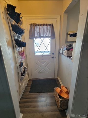 3891 New Carlisle Pike, Springfield, OH 45504