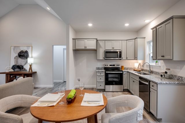 69 Truform Way, Dickson, TN 37055