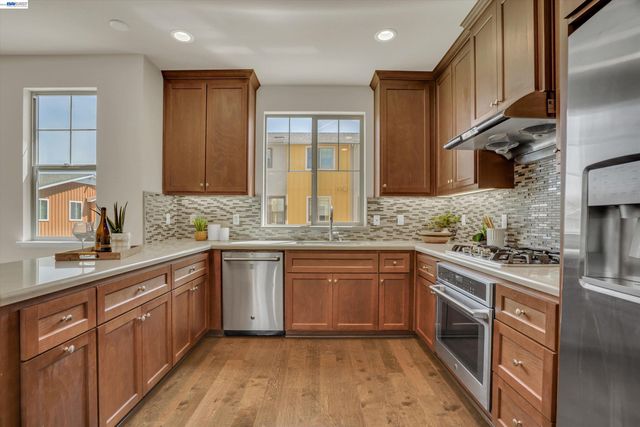 319 Basswood Cmn 14, Livermore, CA 94551
