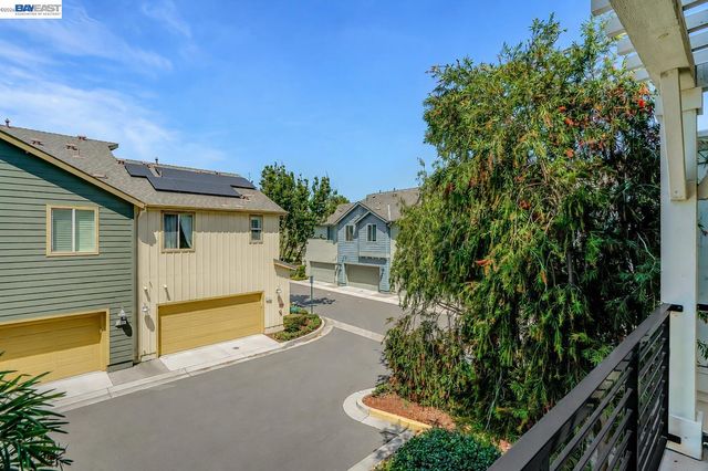 319 Basswood Cmn 14, Livermore, CA 94551