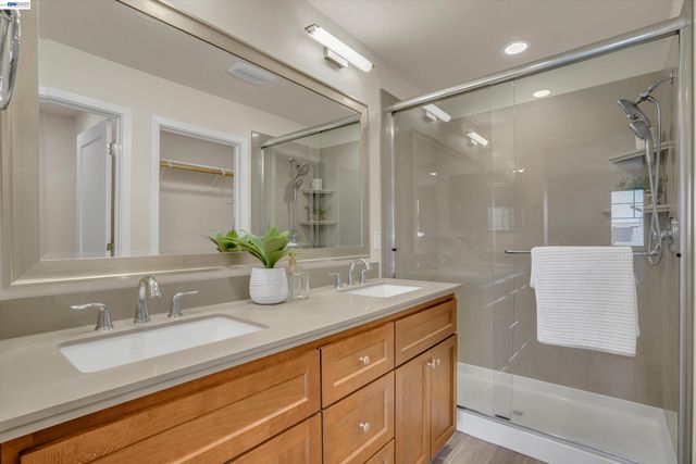 319 Basswood Cmn 14, Livermore, CA 94551