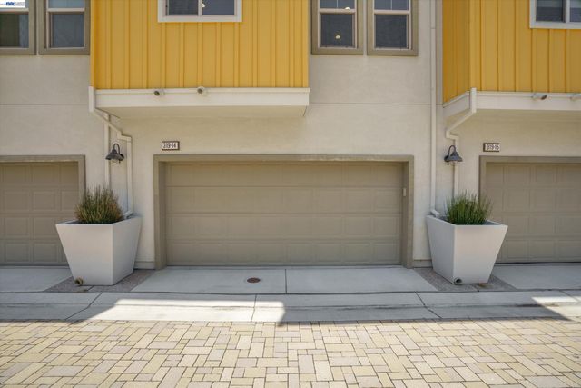 319 Basswood Cmn 14, Livermore, CA 94551