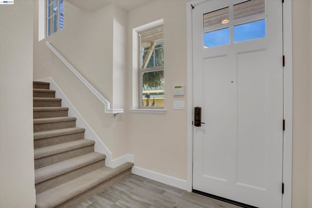 319 Basswood Cmn 14, Livermore, CA 94551