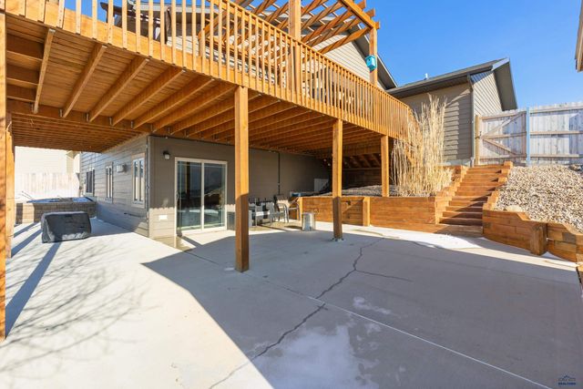 387 BIG BADGER DR, Box Elder, SD 57719