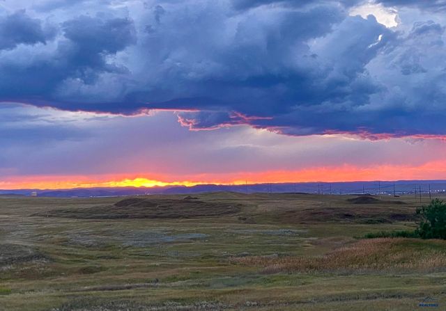 387 BIG BADGER DR, Box Elder, SD 57719