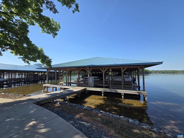 310 FAIRVIEW DR, Mineral, VA 23117
