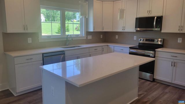 310 FAIRVIEW DR, Mineral, VA 23117