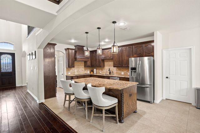 122 Ovilla Creek Court, Ovilla, TX 75154