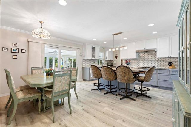 2001 Woodstock Way, Sacramento, CA 95825