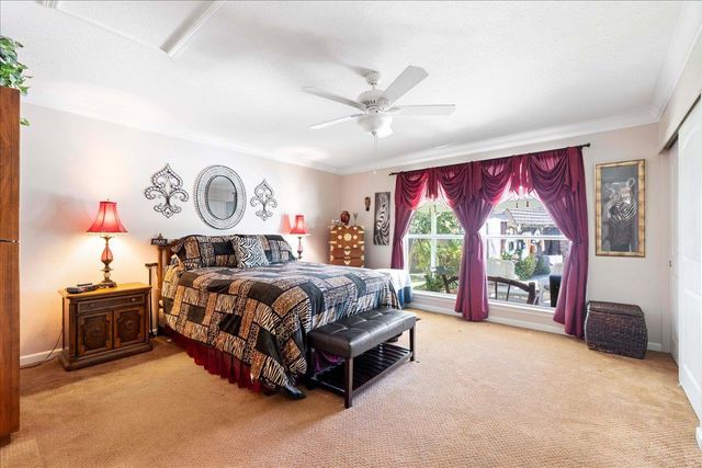 2001 Woodstock Way, Sacramento, CA 95825