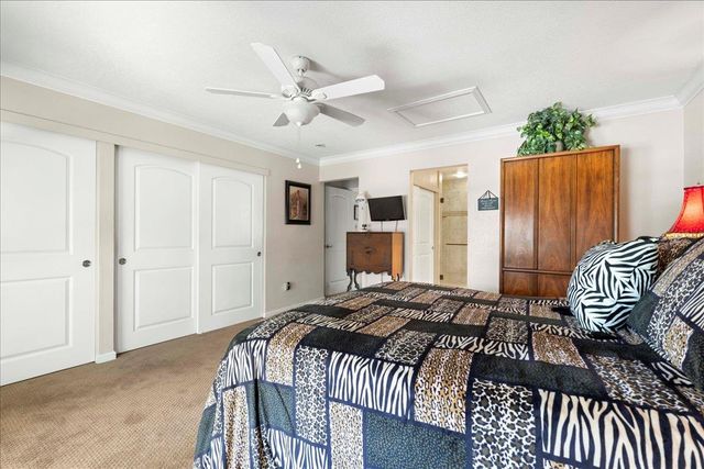 2001 Woodstock Way, Sacramento, CA 95825