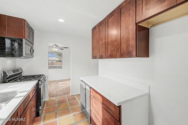 2850 E 19th Street, Tucson, AZ 85716
