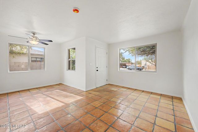 2850 E 19th Street, Tucson, AZ 85716