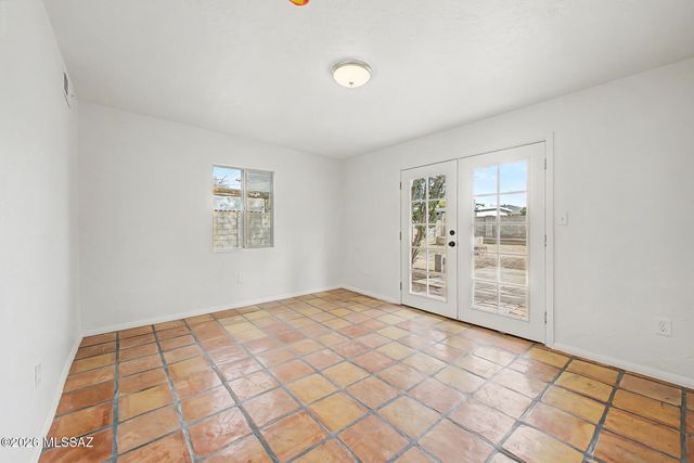2850 E 19th Street, Tucson, AZ 85716