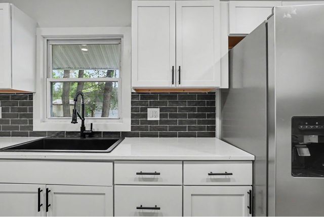 2127 E 13th Street, Des Moines, IA 50316