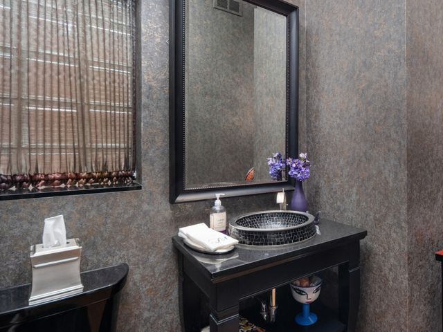 2715 N Bosworth Avenue, Chicago, IL 60614