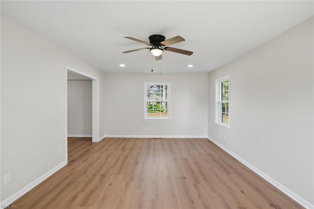 3604 Goshawk CT, Portsmouth, VA 23703